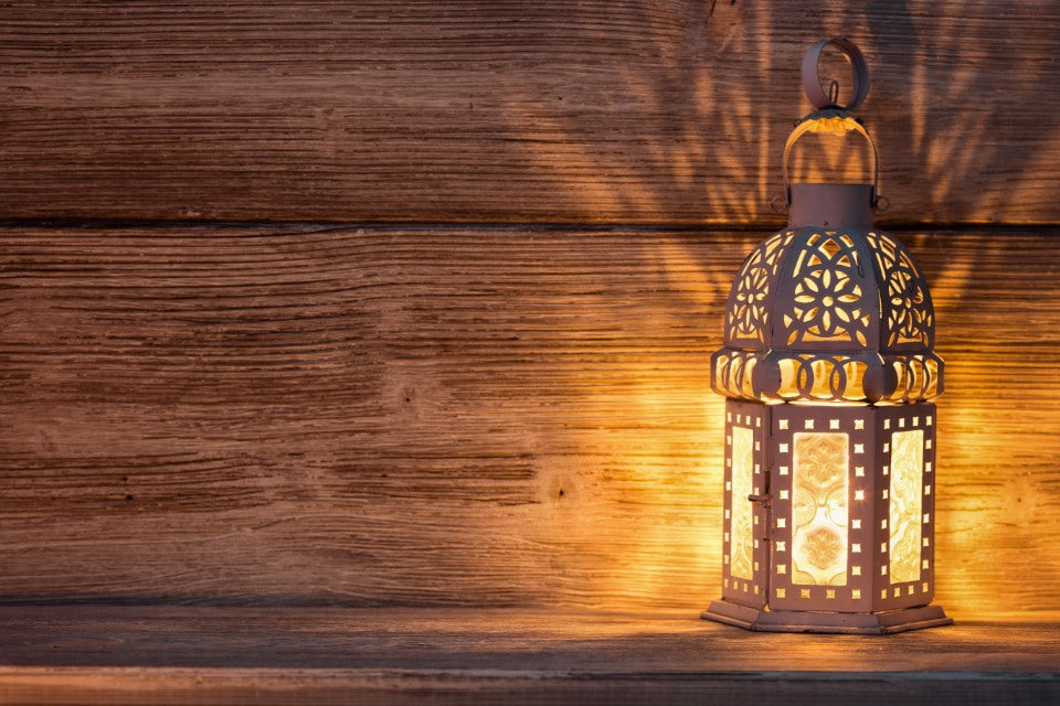Unveiling the Art of Decorating with Outdoor Lanterns: Elevate Your Outdoor Space