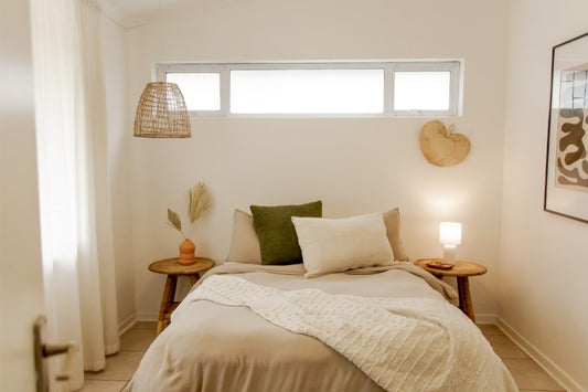 Vision and Comfort: Reducing Eye Strain with JHY DESIGN's Battery Operated Reading Lamps