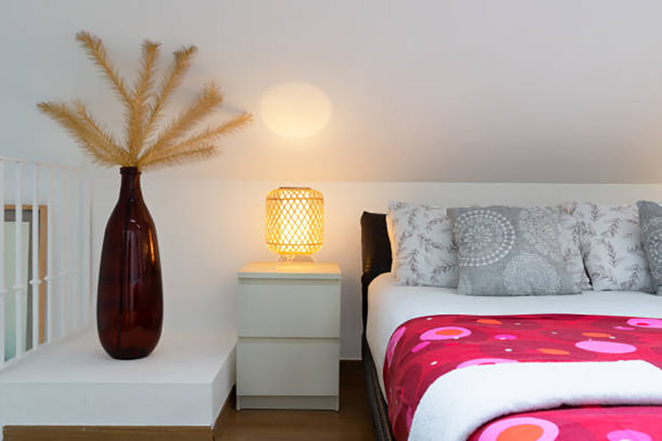 The True Value of Metal Table Lamps: A Deep Dive with JHY DESIGN