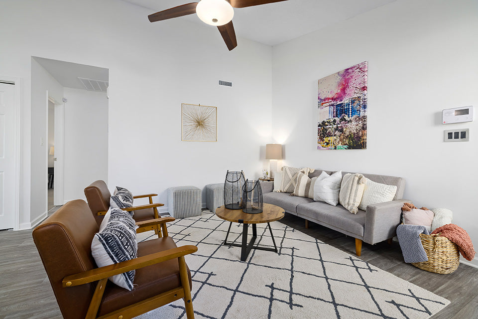 Discovering the Perfect Fit: What Size Table Lamp for Your Living Room with JHY DESIGN