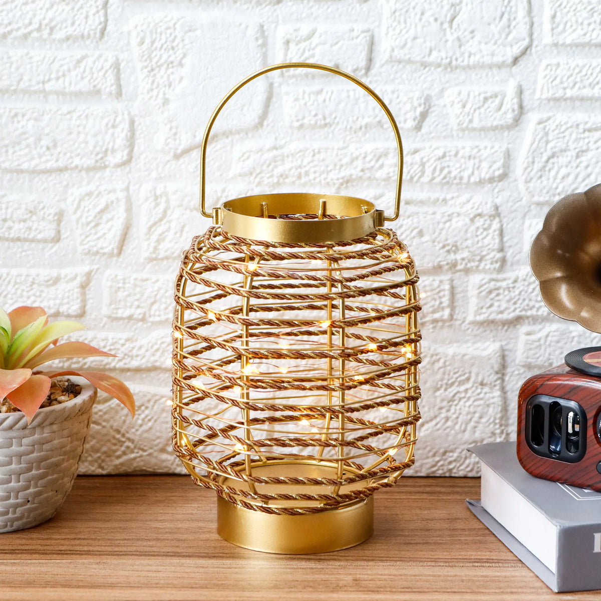 Batteriebetriebene Tischlampe, 7,7 Zoll hoch, Metallkäfig, LED-Lampe o