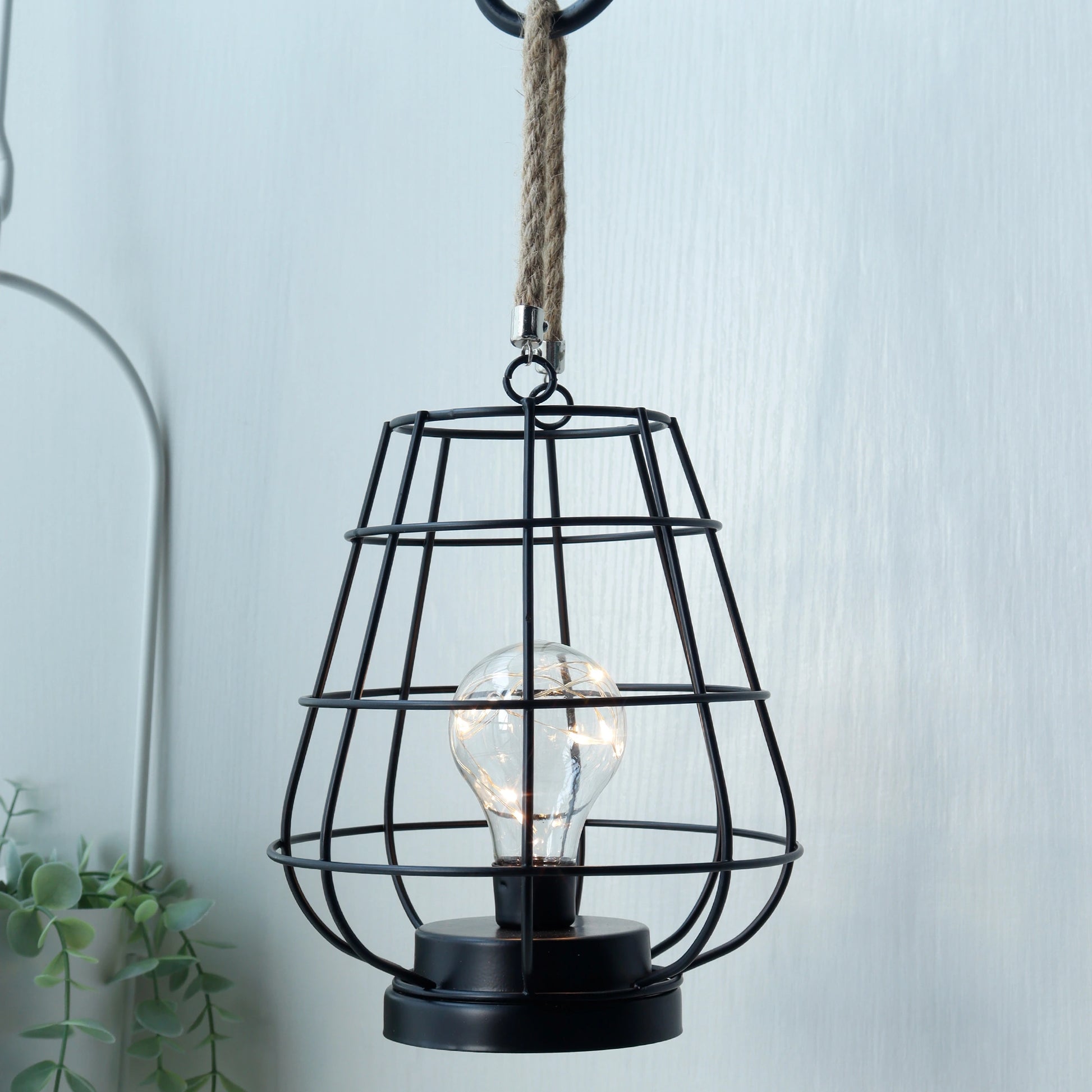 battery powered lamp