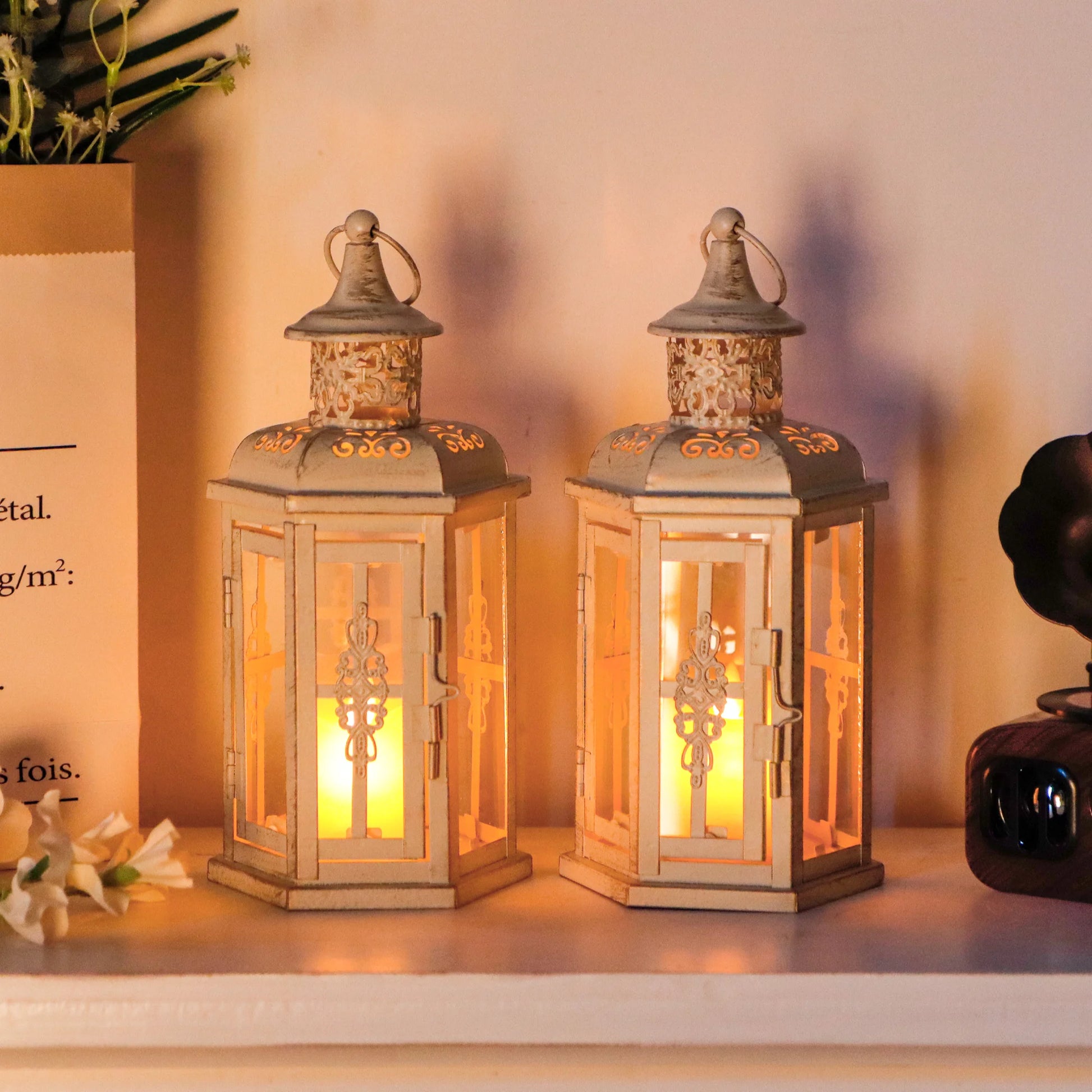 outdoor lantern table