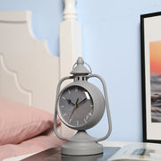 Horloge de bureau de conception de lanterne antique de jardin de 9,5 po de hauteur (gris) 
